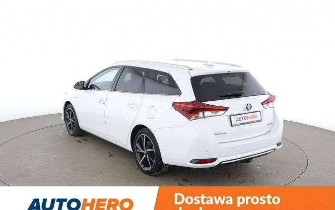 Toyota Auris cena 70600 przebieg: 105397, rok produkcji 2017 z Biała małe 326